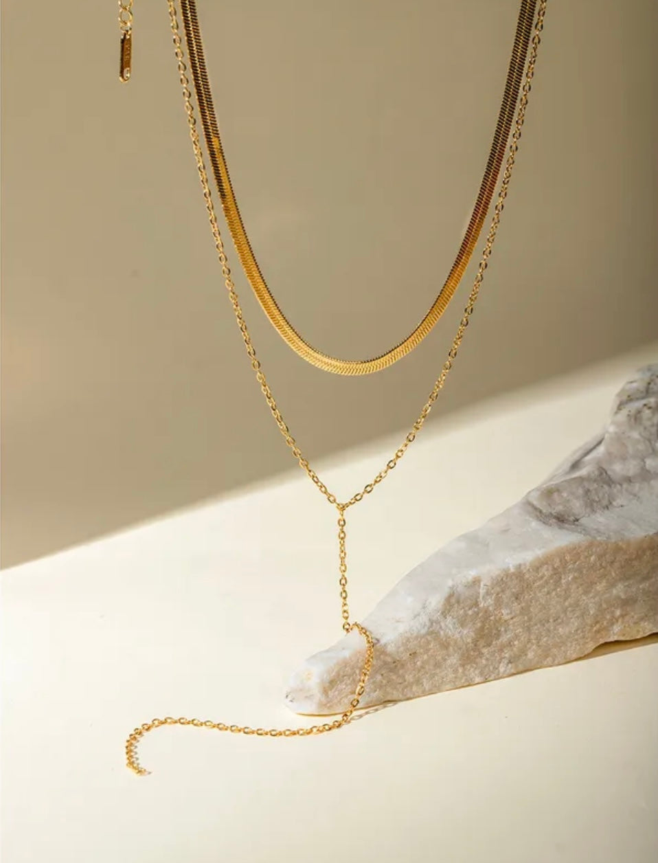 304 Stainless Steel 18K Gold Plated Simple Style Classic Style Solid Color Double Layer Necklaces/ Jewelry
