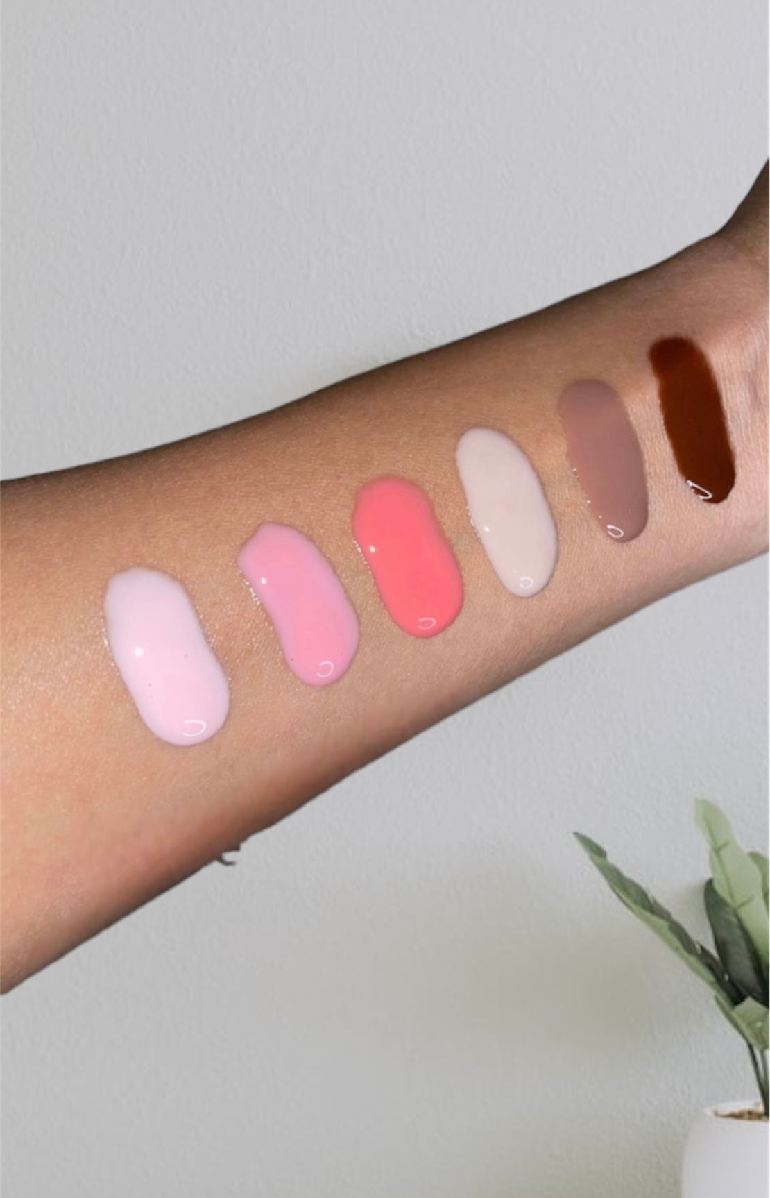 Moisturizing, Shiny and Vegan Tinted Gloss Jars, 8oz gloss jar, 8oz wholesale lip gloss jars, customize your gloss jar/ Makeup
